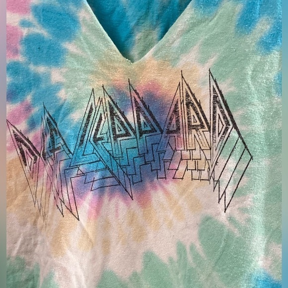 DEF LEPPARD 2017 Women’s Tie Dyed Tee-Shirt Size Small - Picture 3 of 4
